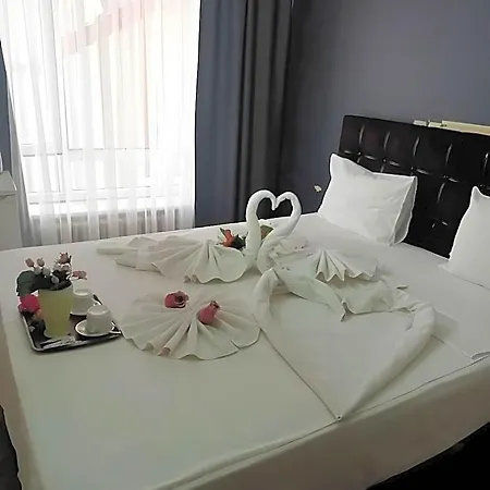 Hotel Cesmeli