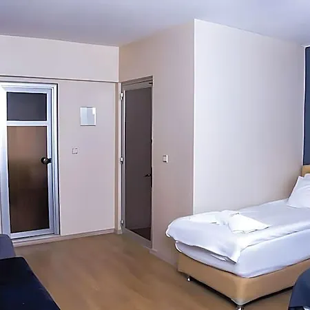 Cesmeli Hotel Cali